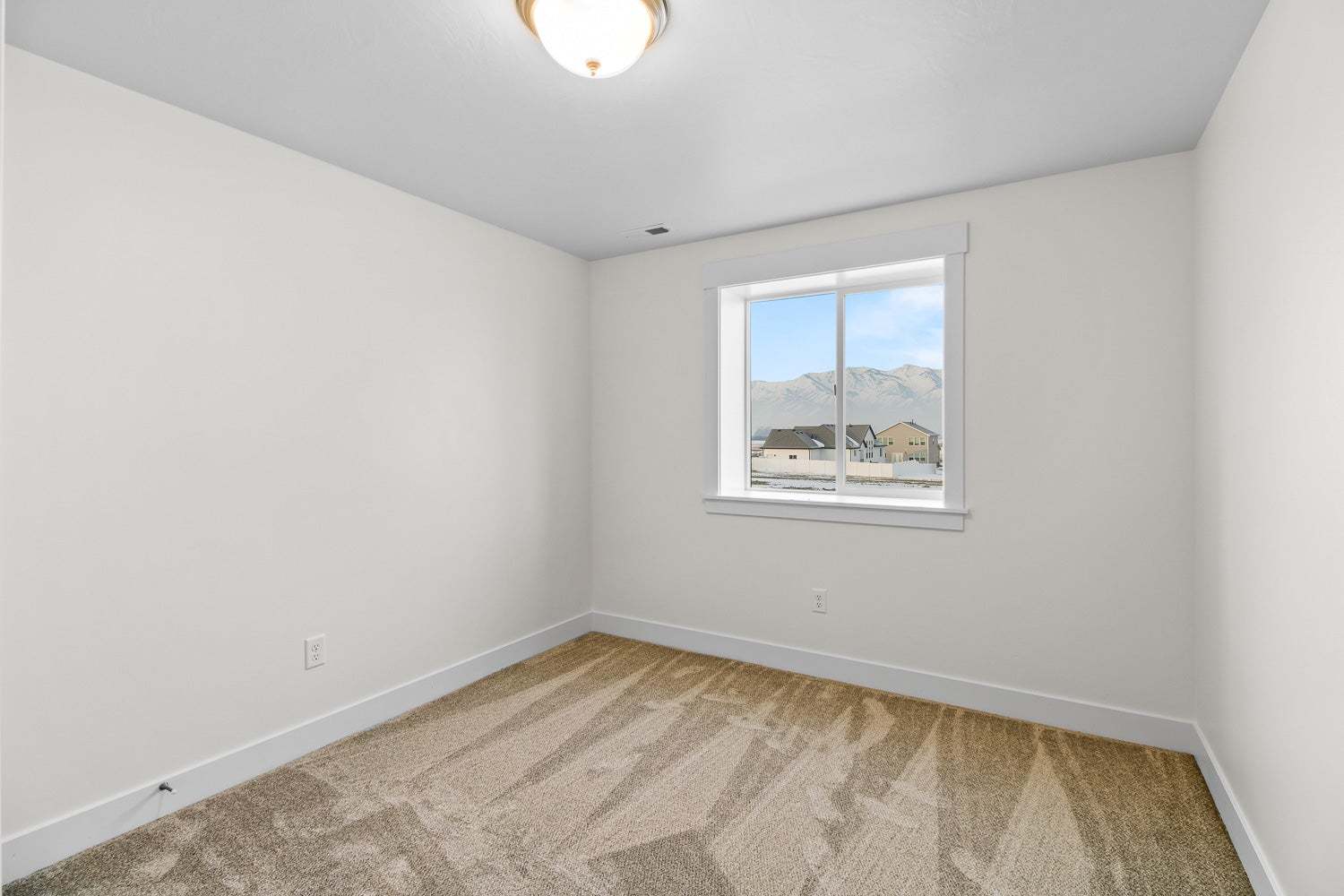 *Finished home photos are representational images only. See sales agent for details.