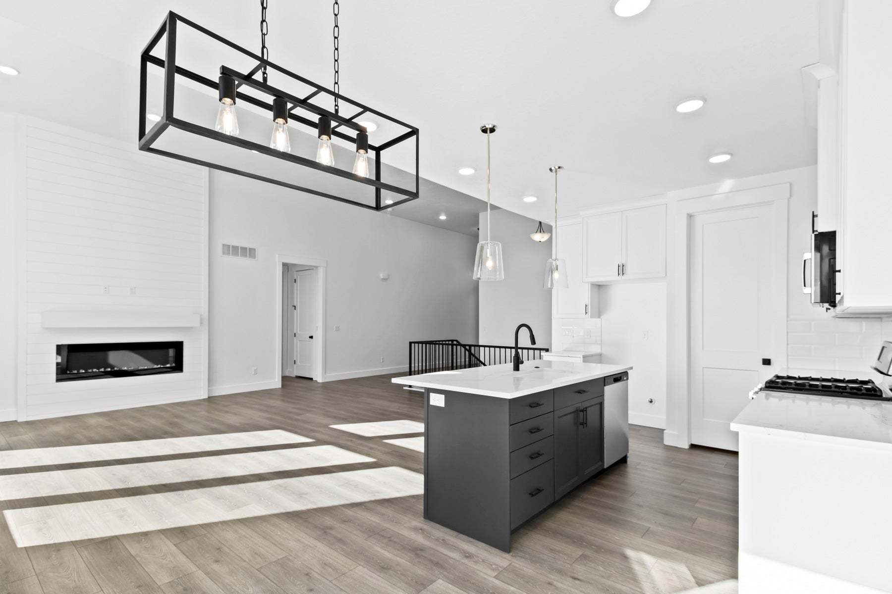 *Finished home photos are representational images only. See sales agent for details.