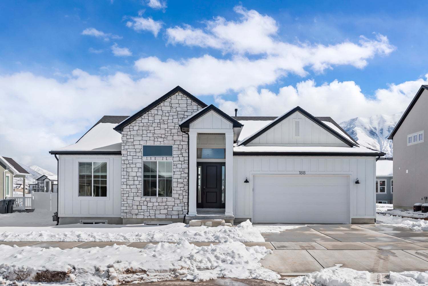 *Finished home photos are representational images only. See sales agent for details.