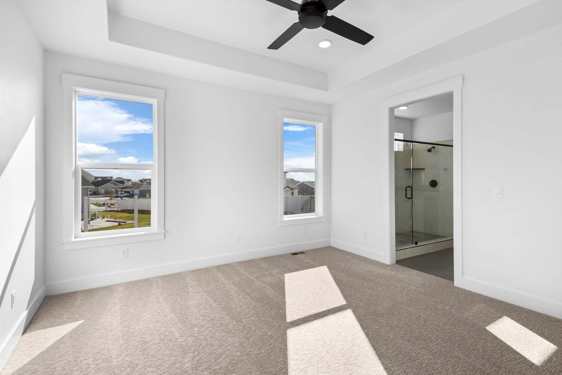 *Finished home photos are representational images only. See sales agent for details.