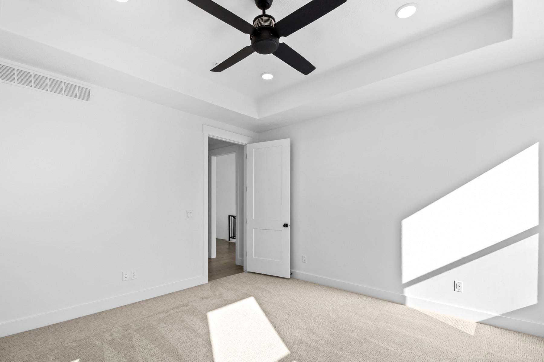 *Finished home photos are representational images only. See sales agent for details.