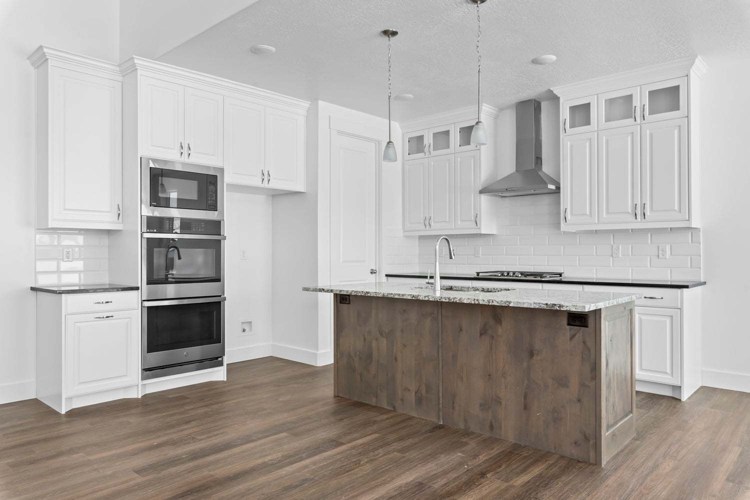 *Finished home photos are representational images only. See sales agent for details.