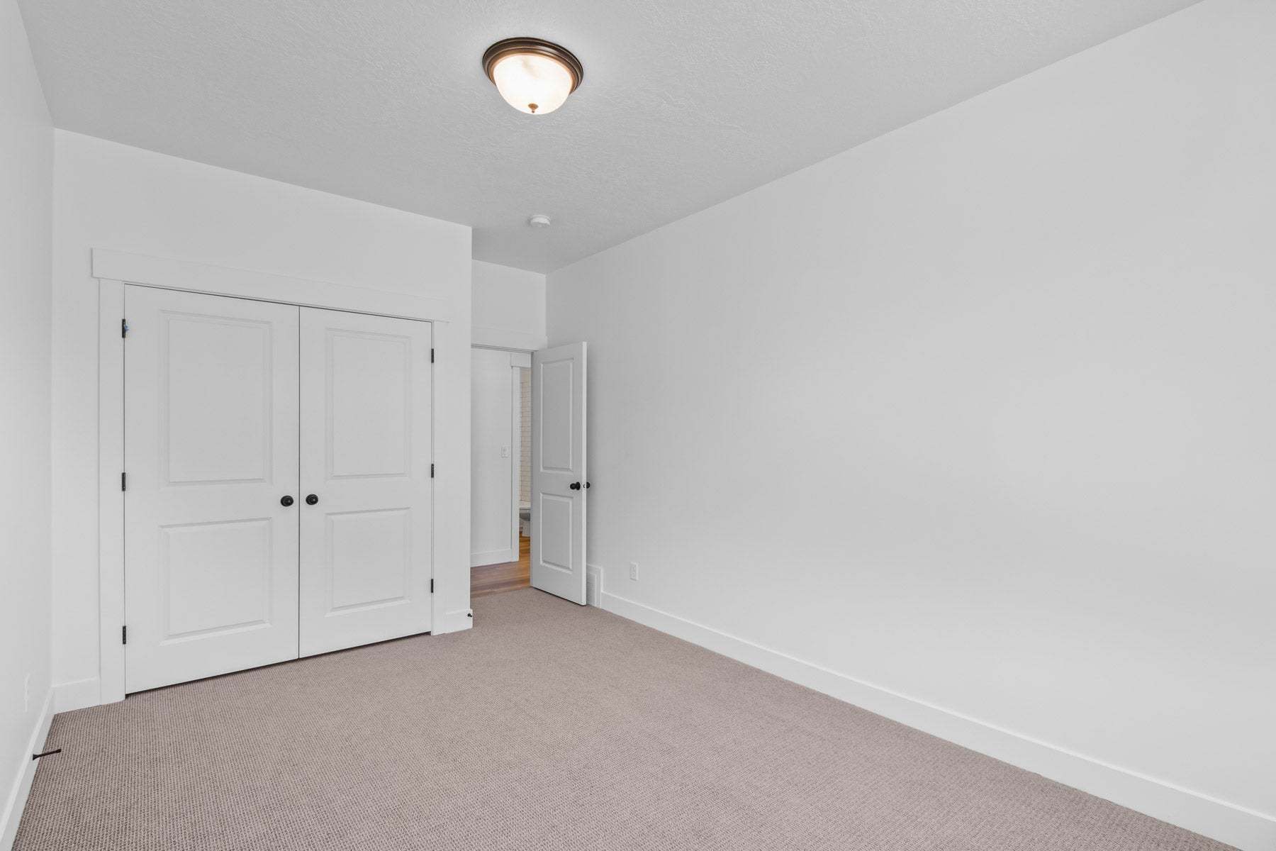*Finished home photos are representational images only. See sales agent for details.
