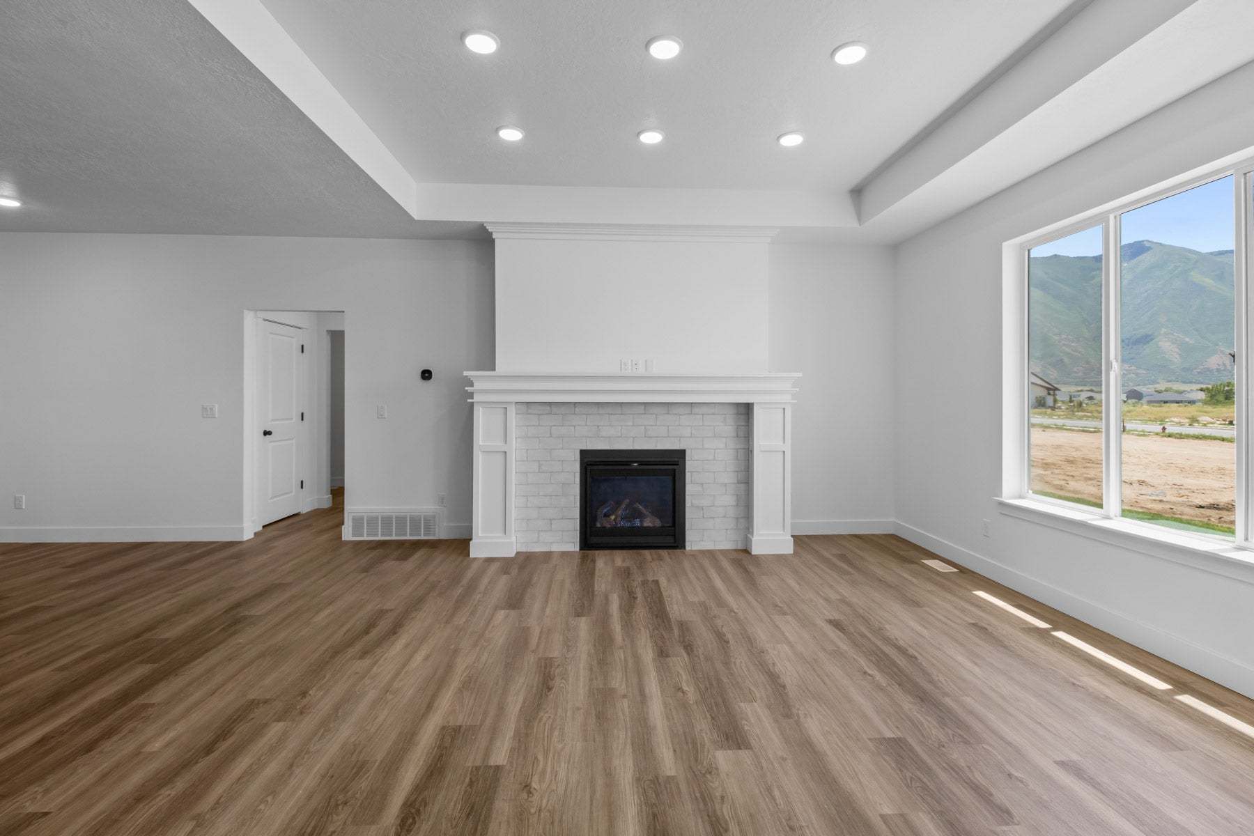 *Finished home photos are representational images only. See sales agent for details.