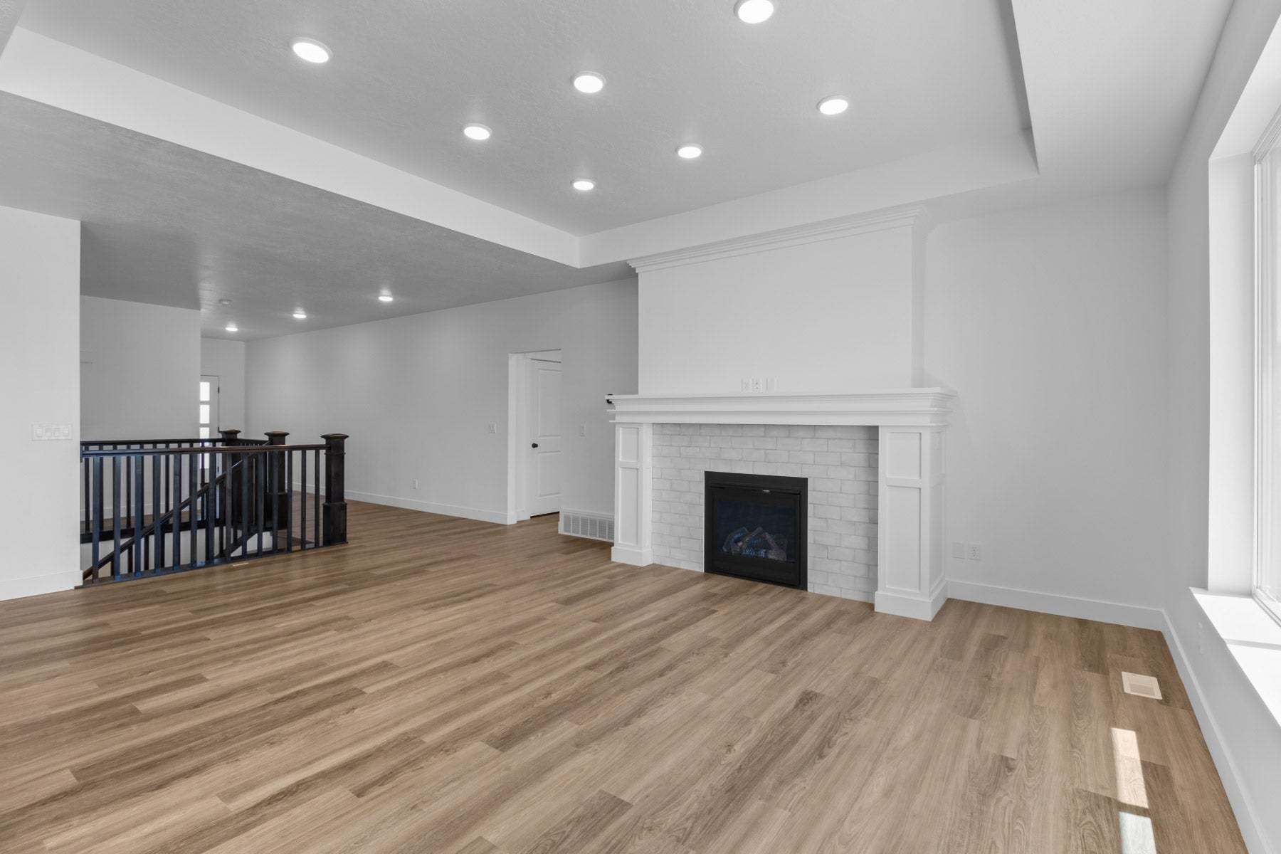 *Finished home photos are representational images only. See sales agent for details.