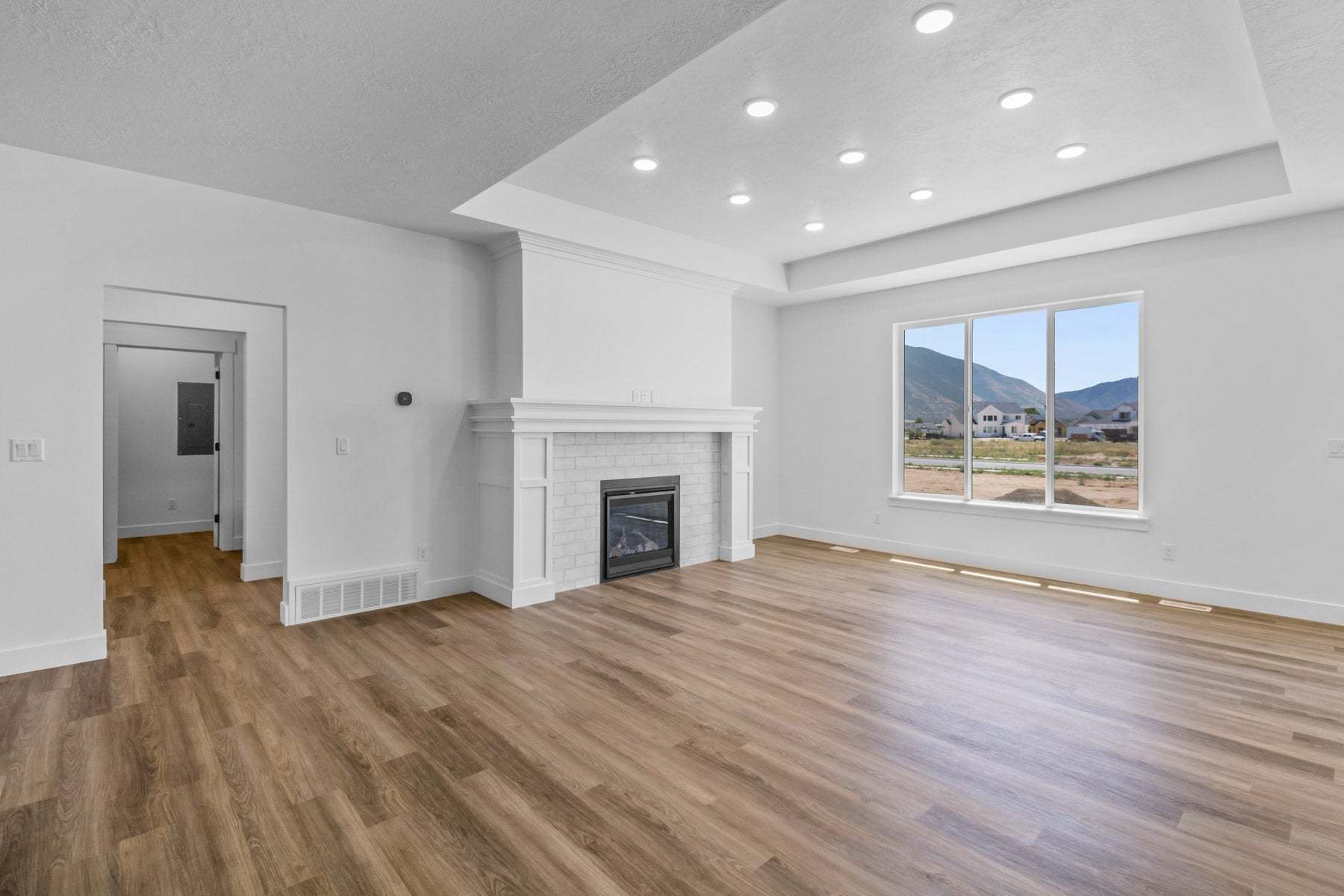 *Finished home photos are representational images only. See sales agent for details.