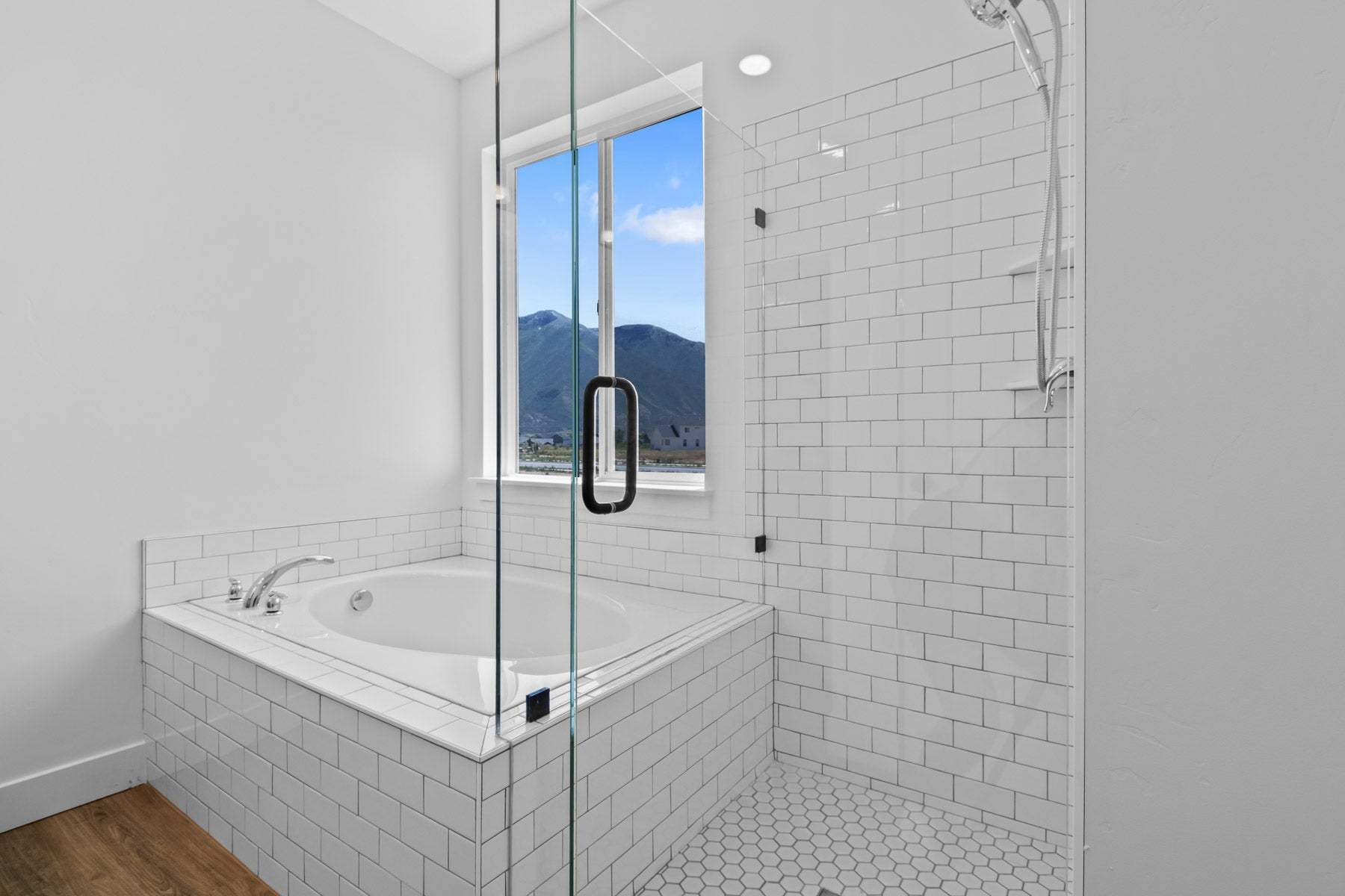 *Finished home photos are representational images only. See sales agent for details.
