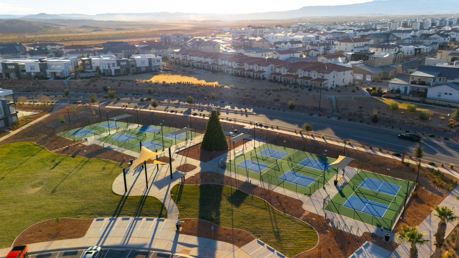 Community Pickleball Courts