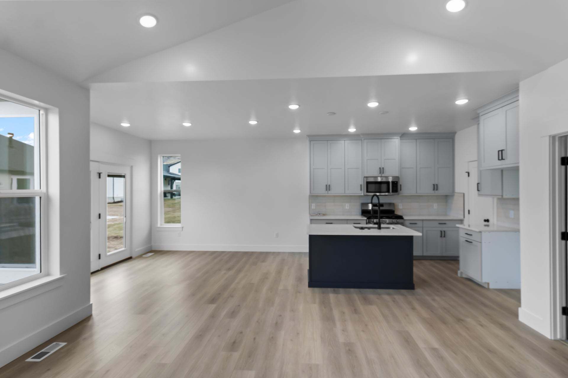 Lyndhurst Floor Plan - Kitchen & Dining Room