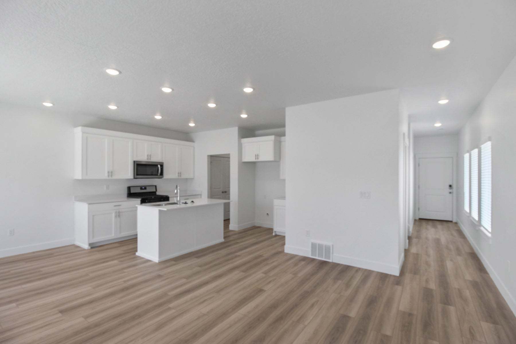 The Huckleberry Floorplan