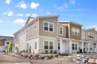 North Point - Brigham City (Townhomes) por Visionary Homes en Logan Utah