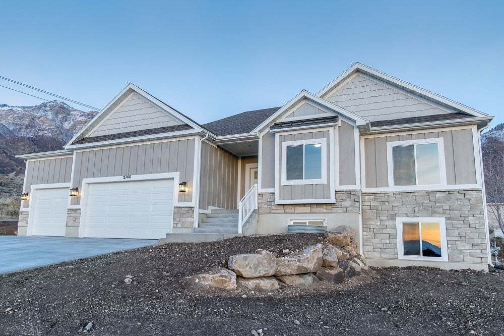 *Finished home photos are representational images only. See sales agent for details.