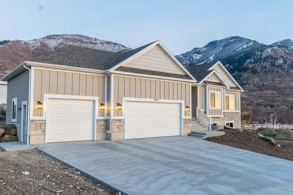*Finished home photos are representational images only. See sales agent for details.