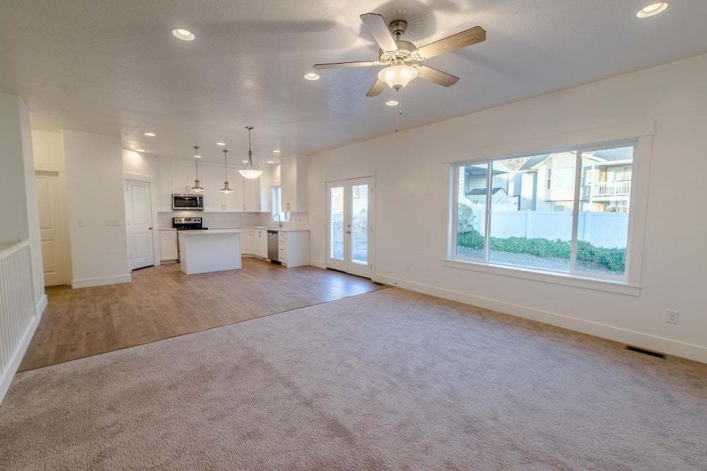*Finished home photos are representational images only. See sales agent for details.