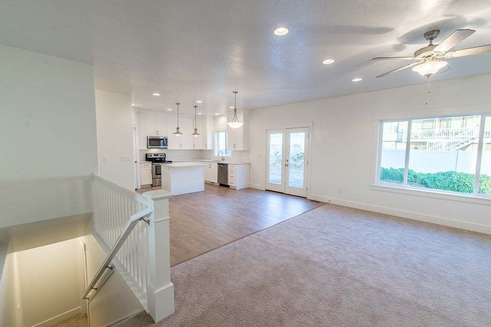 *Finished home photos are representational images only. See sales agent for details.