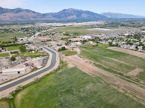 Legends Crossing - Farr West - Farr West, UT