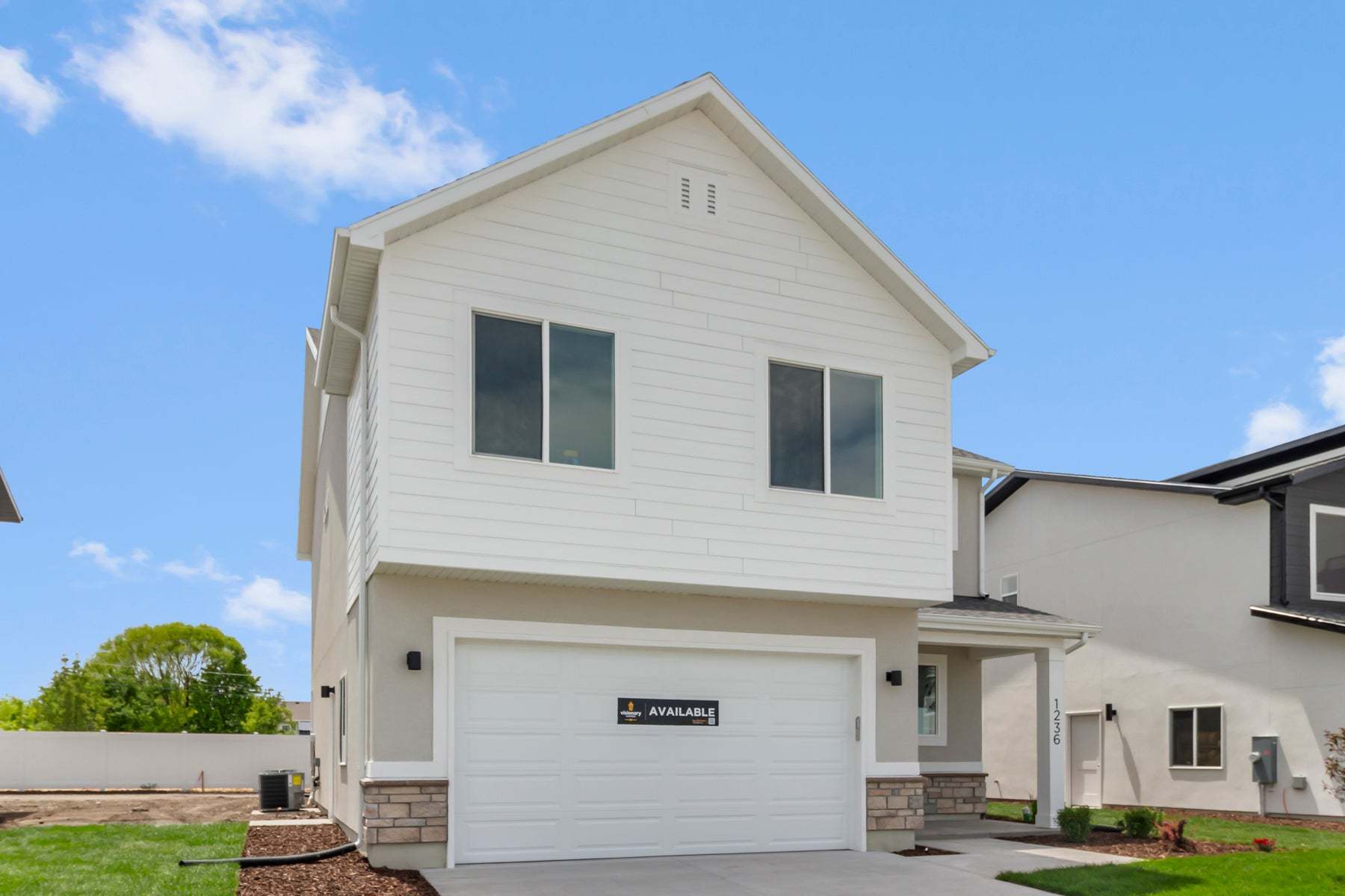 *Finished home photos are representational images only. See sales agent for details.