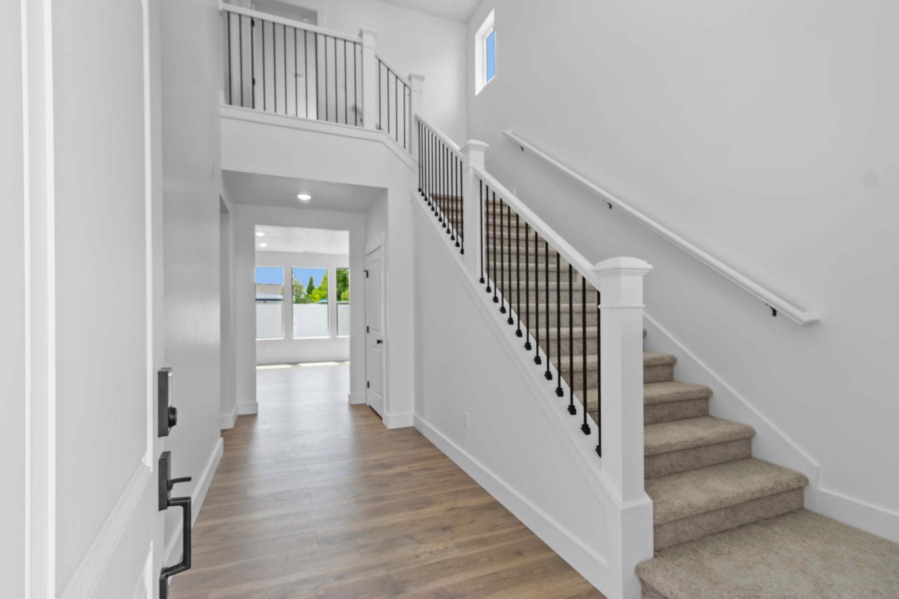 *Finished home photos are representational images only. See sales agent for details.