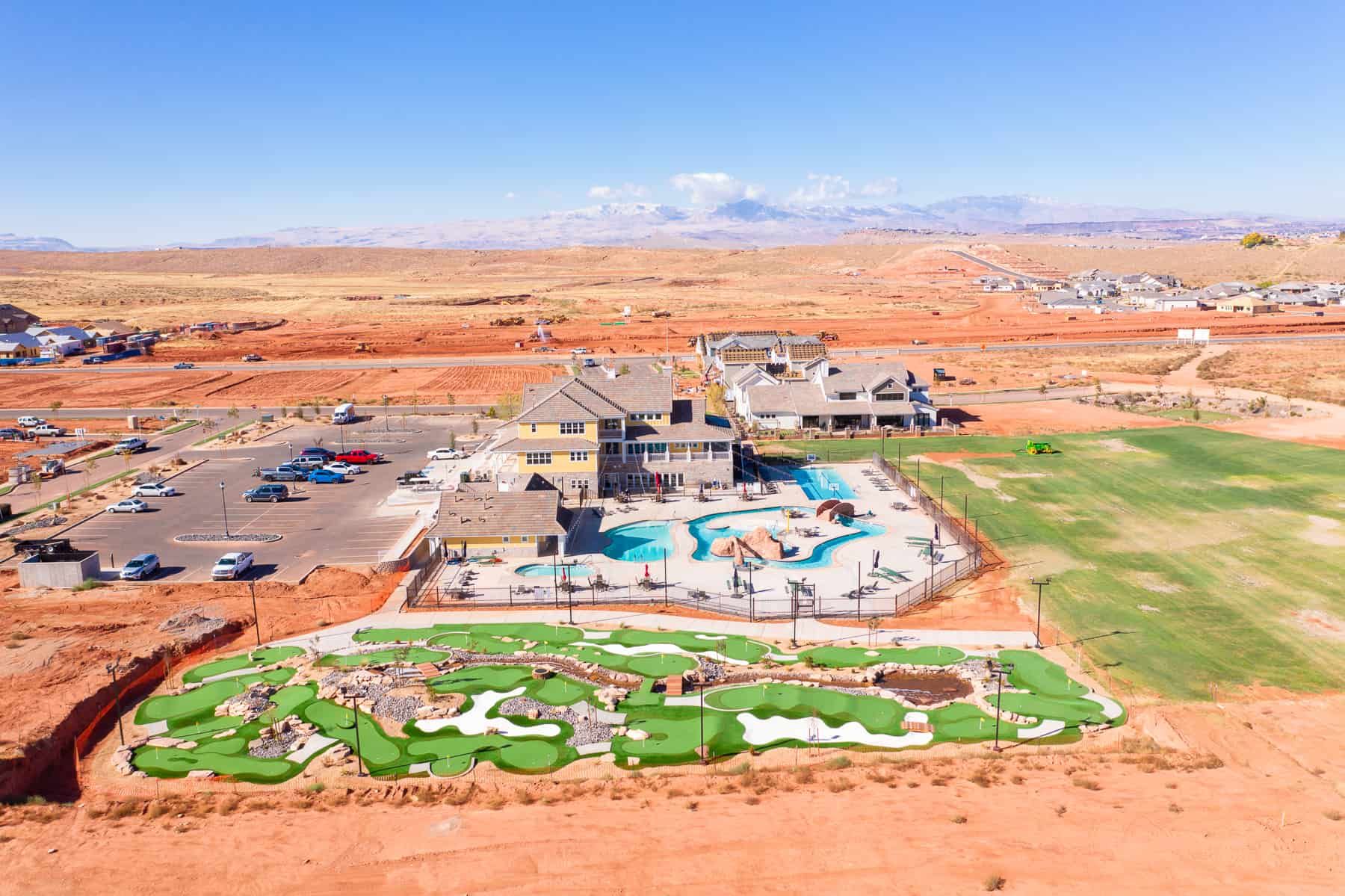 Alaia, Washington UT