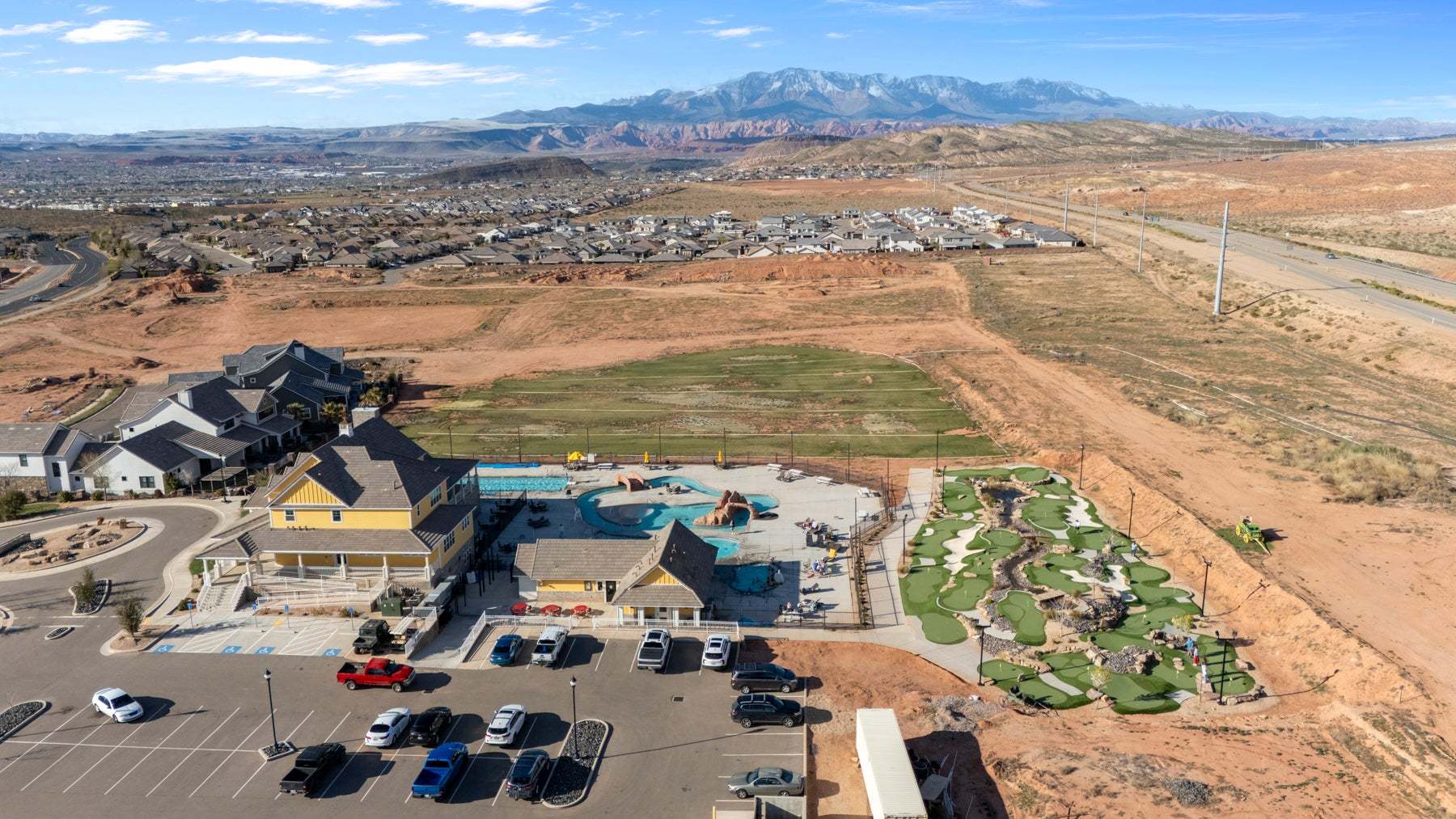 Alaia, Washington UT