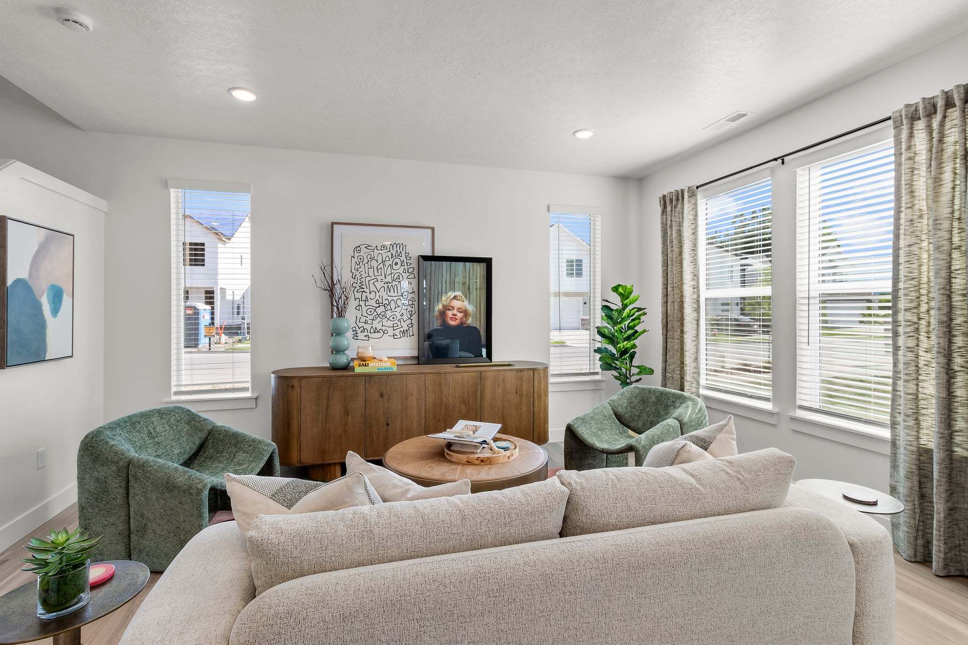 *Finished home photos are representational images only. See sales agent for details.