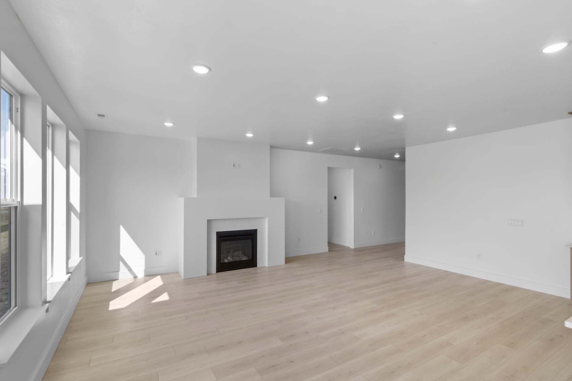 *Finished home photos are representational images only. See sales agent for details.