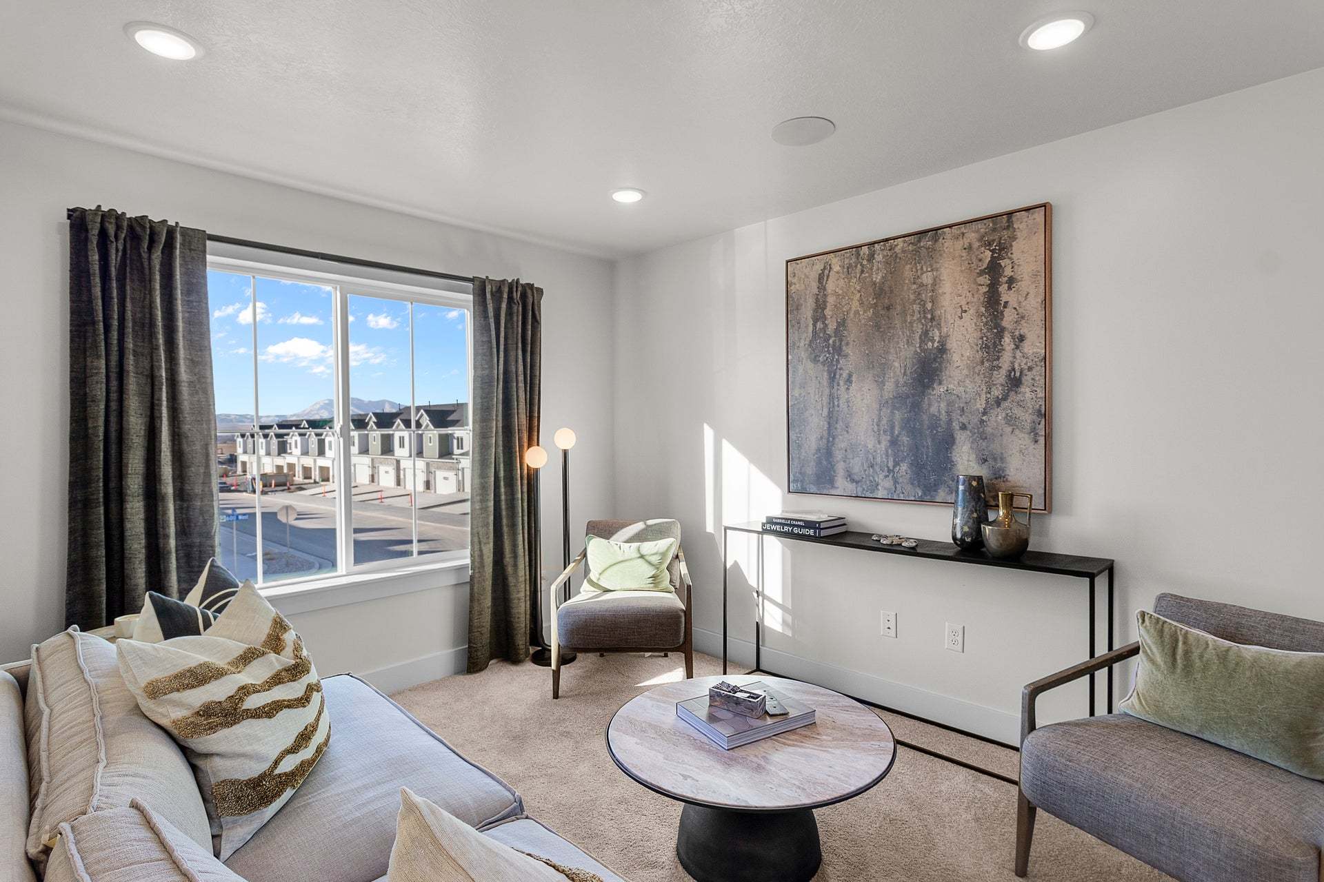 *Finished home photos are representational images only. See sales agent for details.