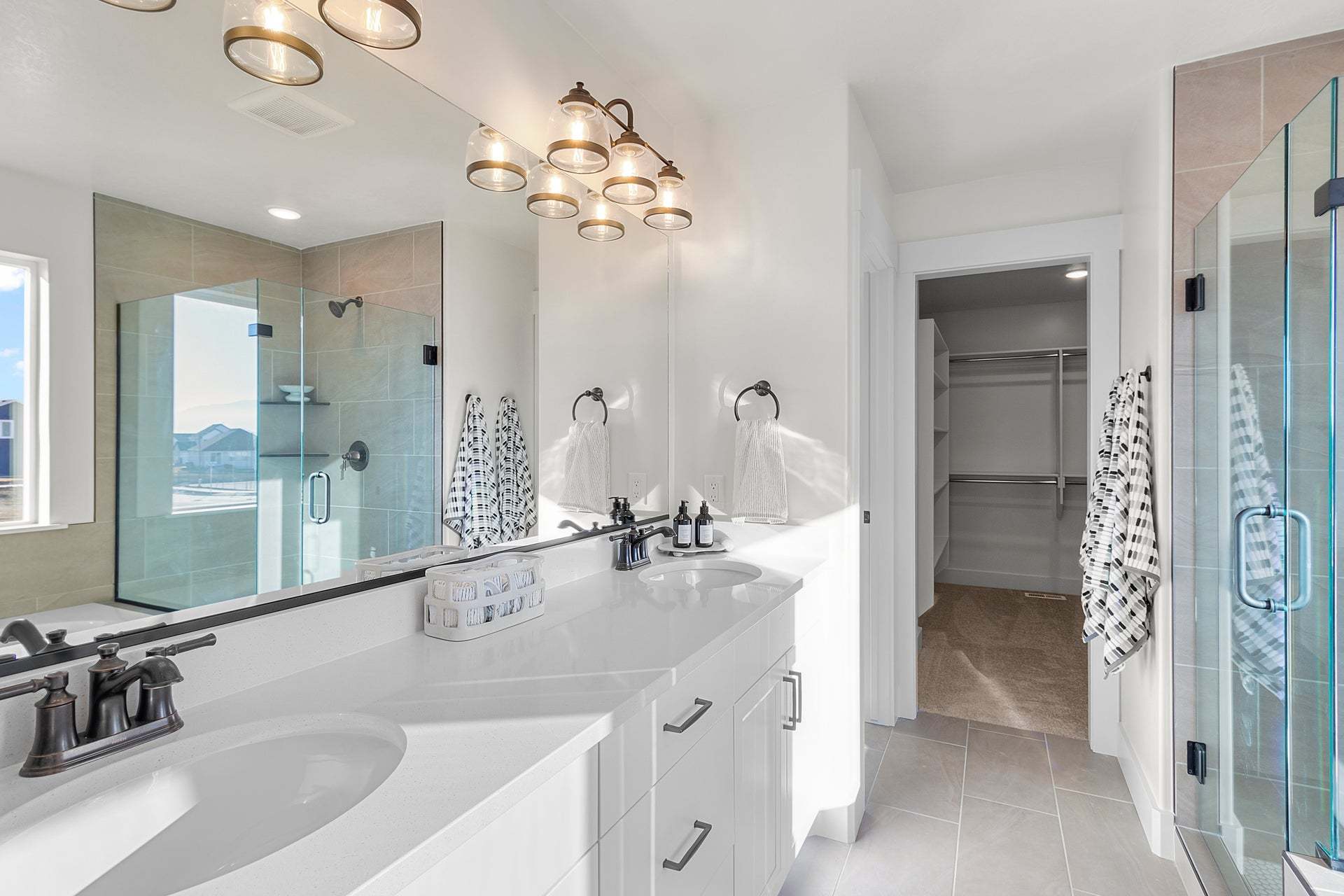 *Finished home photos are representational images only. See sales agent for details.