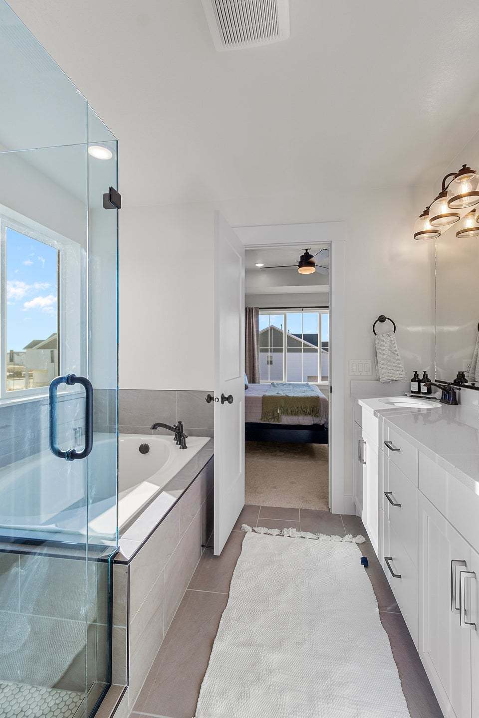 *Finished home photos are representational images only. See sales agent for details.