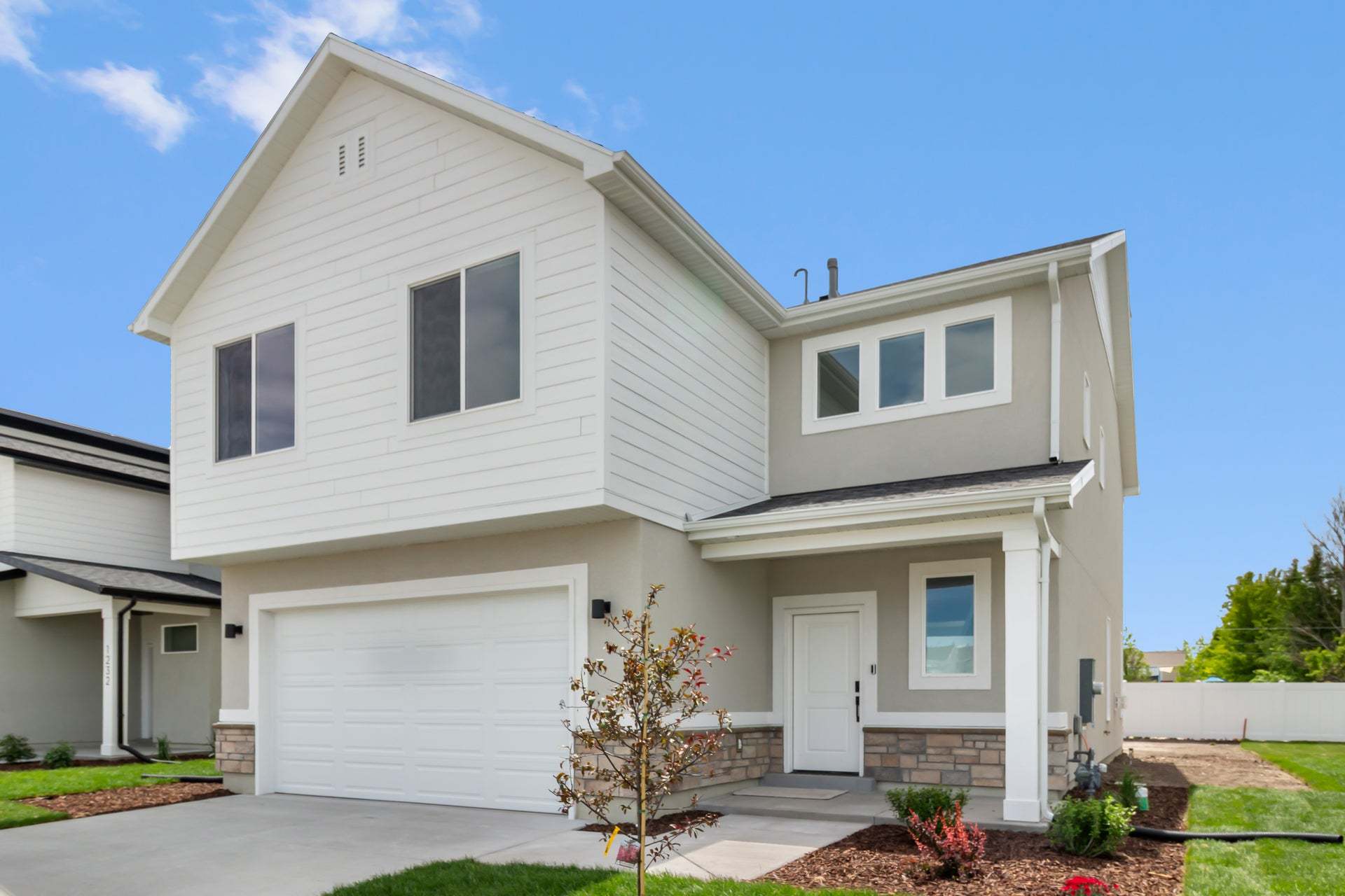 *Finished home photos are representational images only. See sales agent for details.