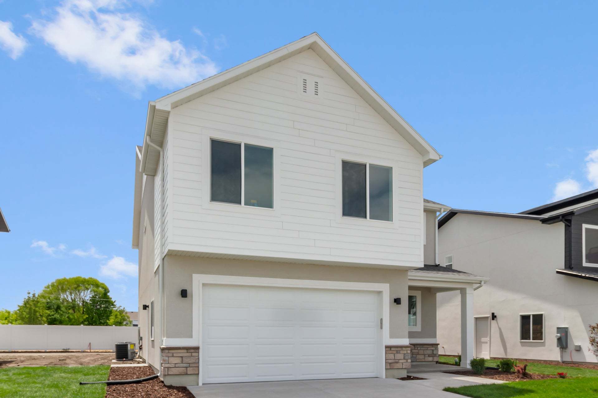 *Finished home photos are representational images only. See sales agent for details.