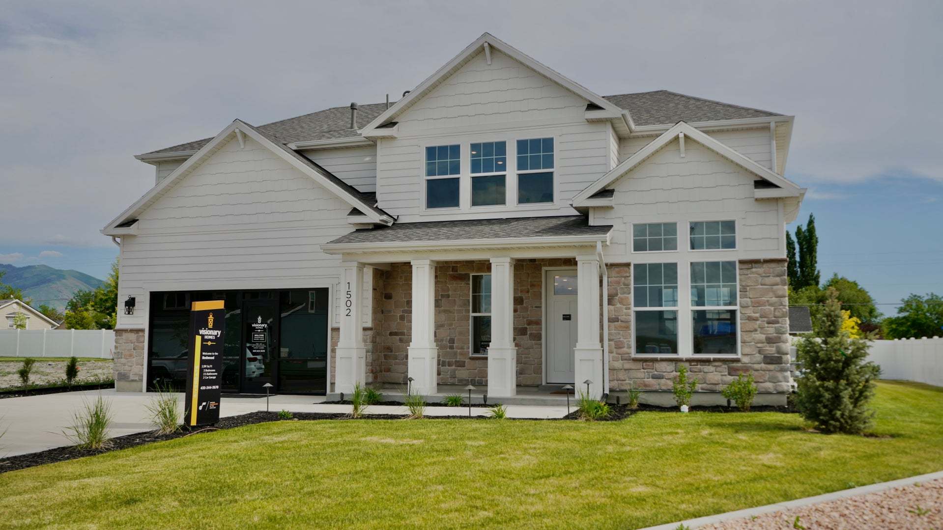 *Finished home photos are representational images only. See sales agent for details.