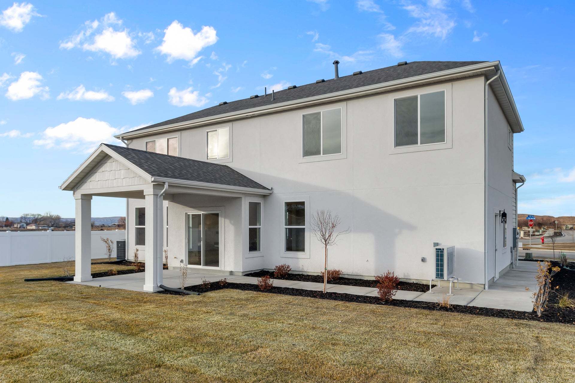 *Finished home photos are representational images only. See sales agent for details.