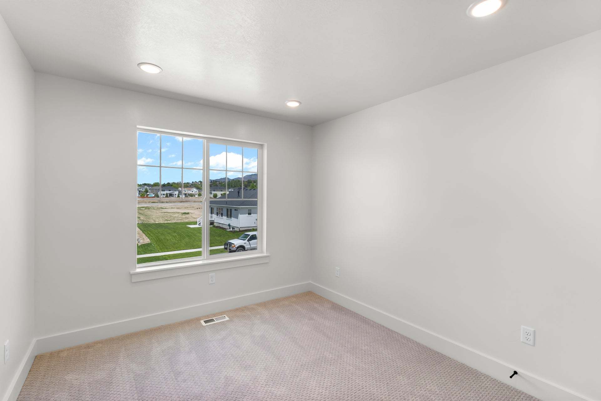 *Finished home photos are representational images only. See sales agent for details.