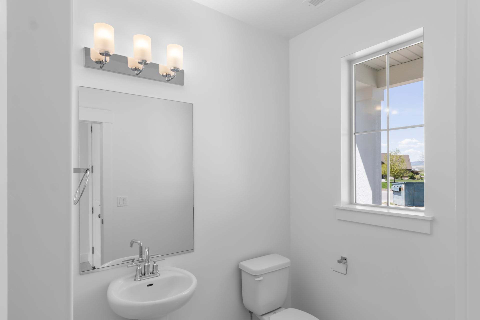 *Finished home photos are representational images only. See sales agent for details.