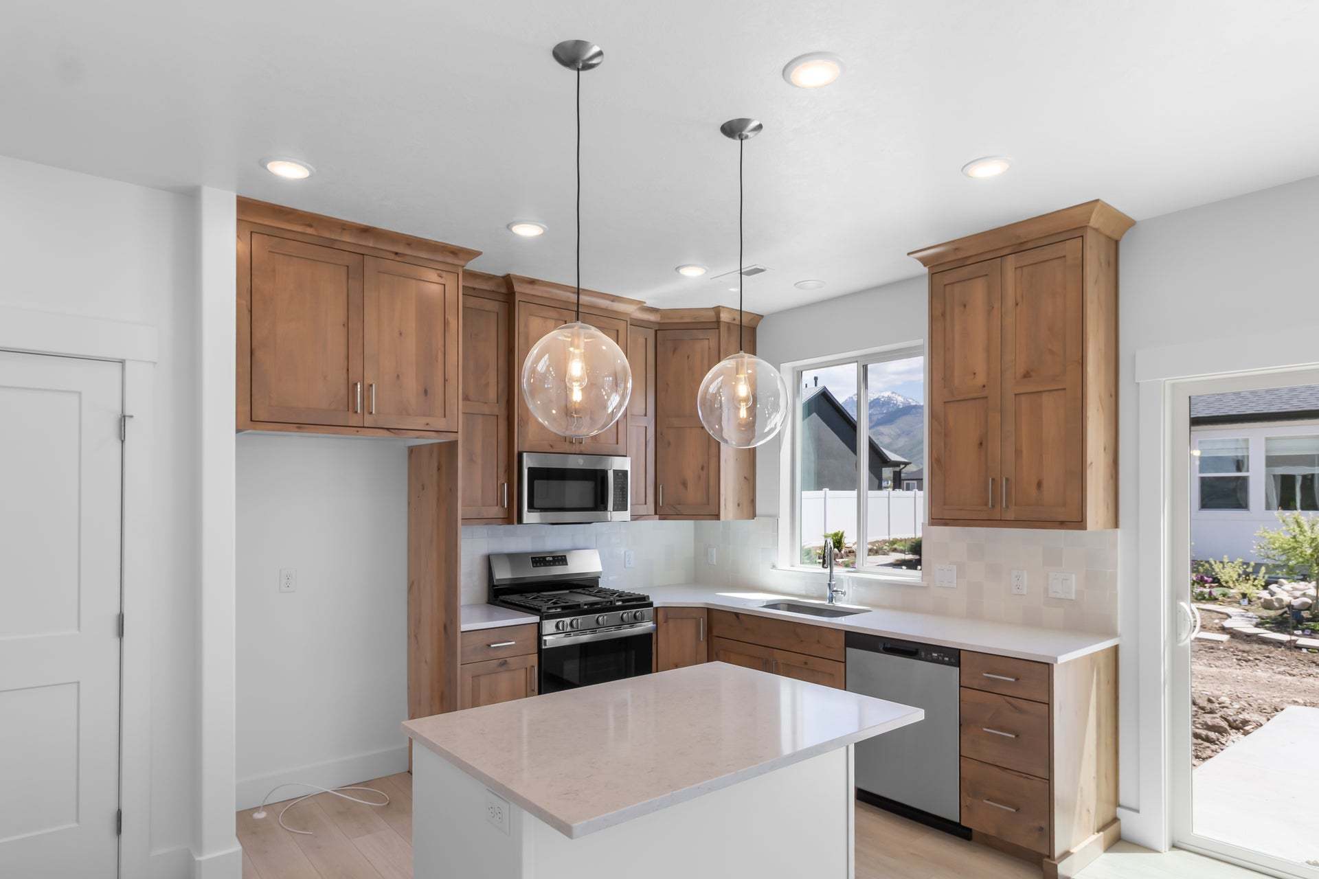 *Finished home photos are representational images only. See sales agent for details.