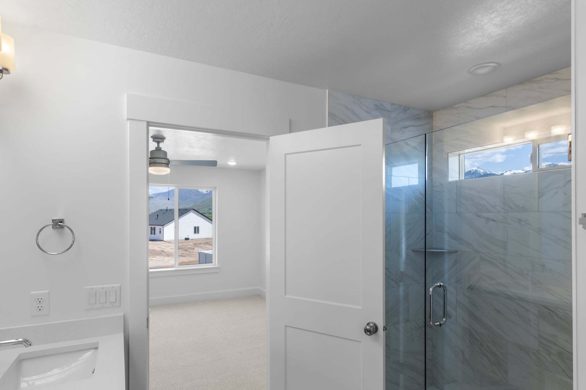 *Finished home photos are representational images only. See sales agent for details.