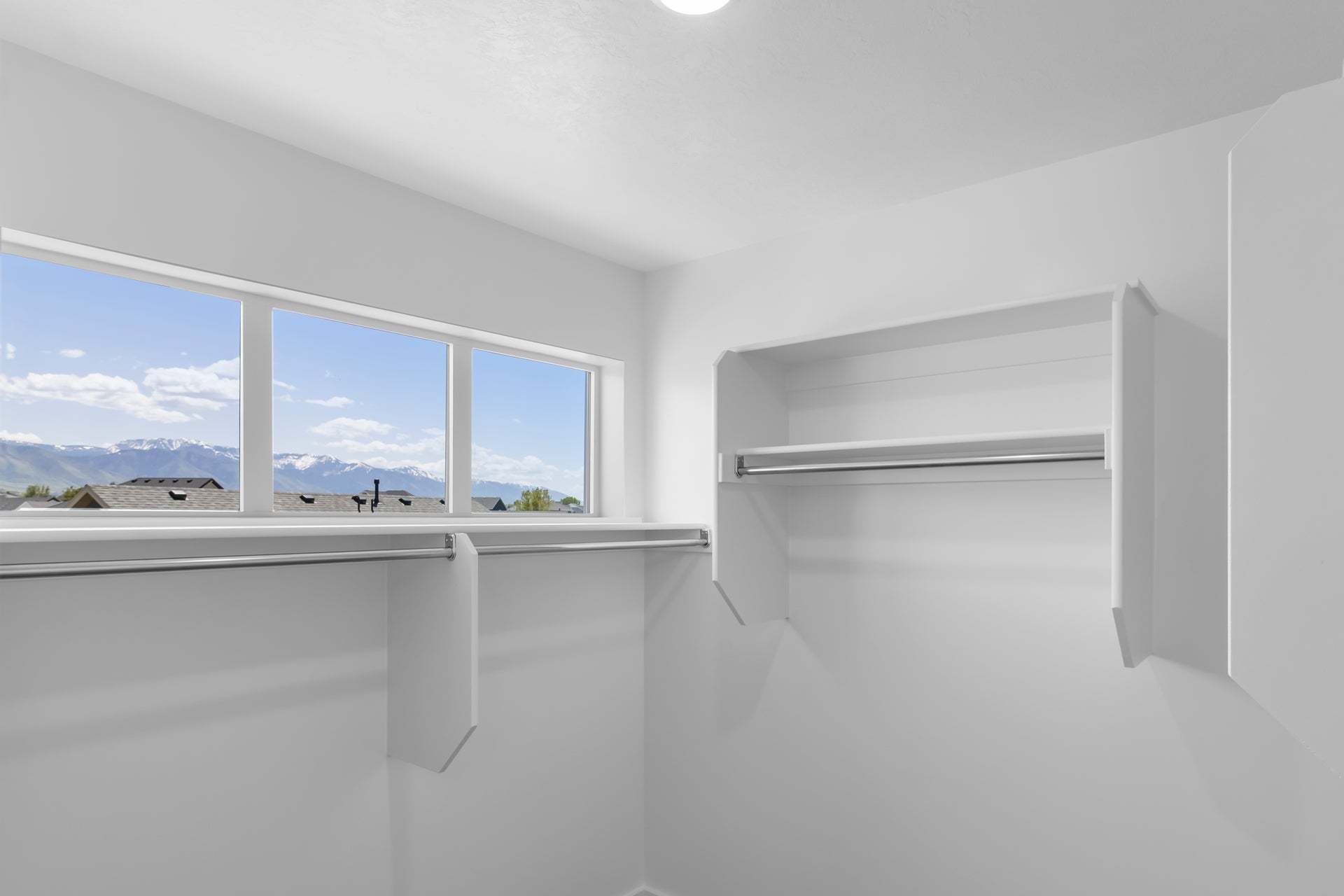 *Finished home photos are representational images only. See sales agent for details.