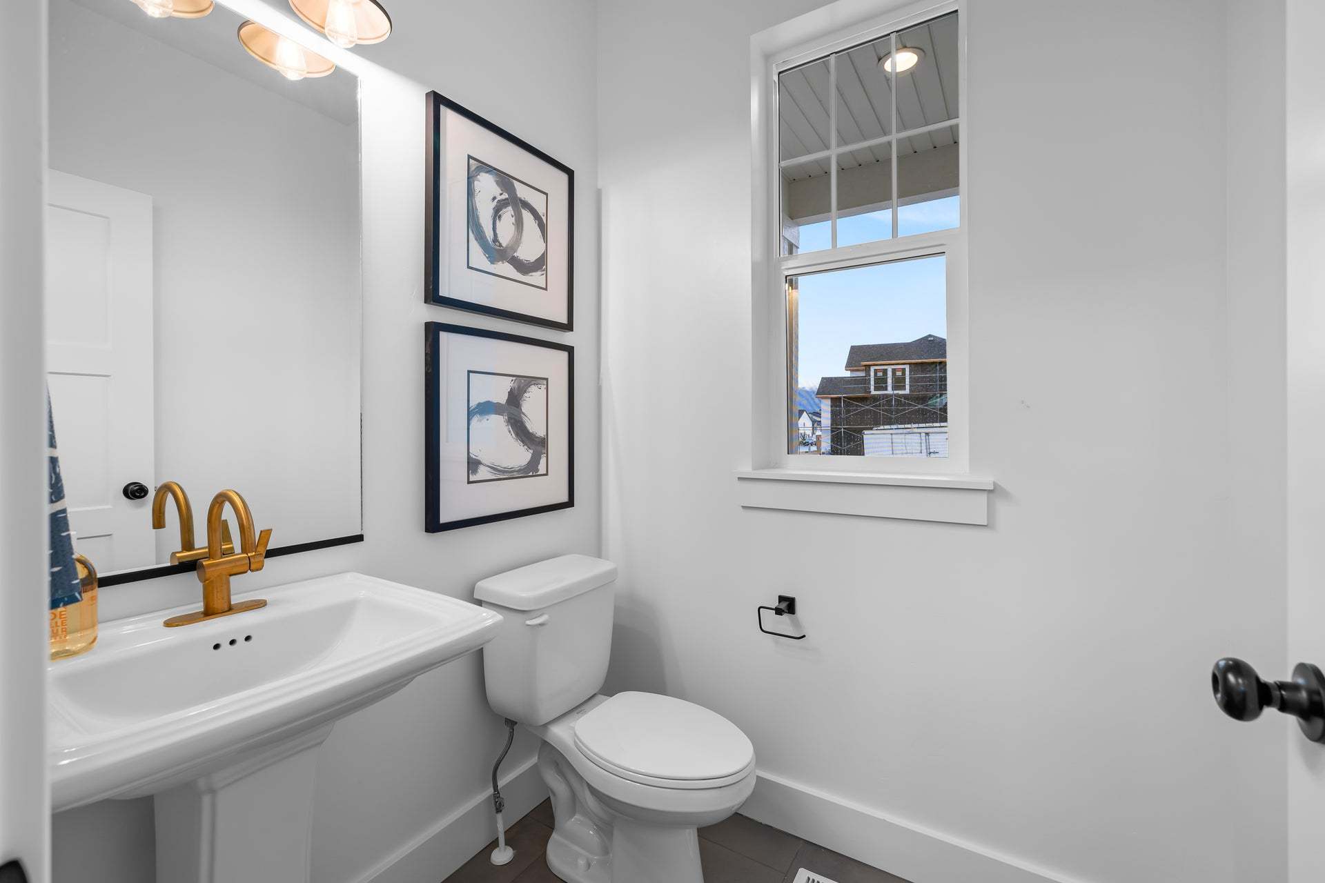 *Finished home photos are representational images only. See sales agent for details.