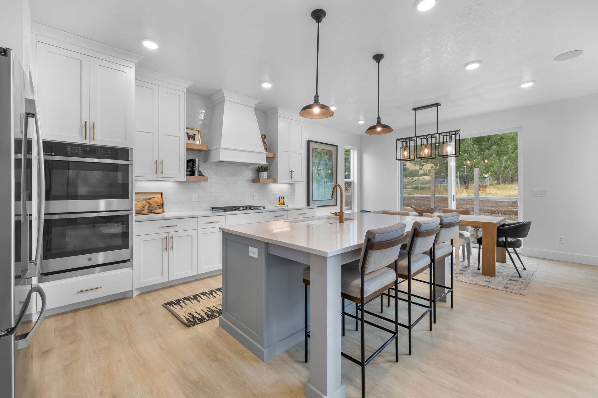 *Finished home photos are representational images only. See sales agent for details.