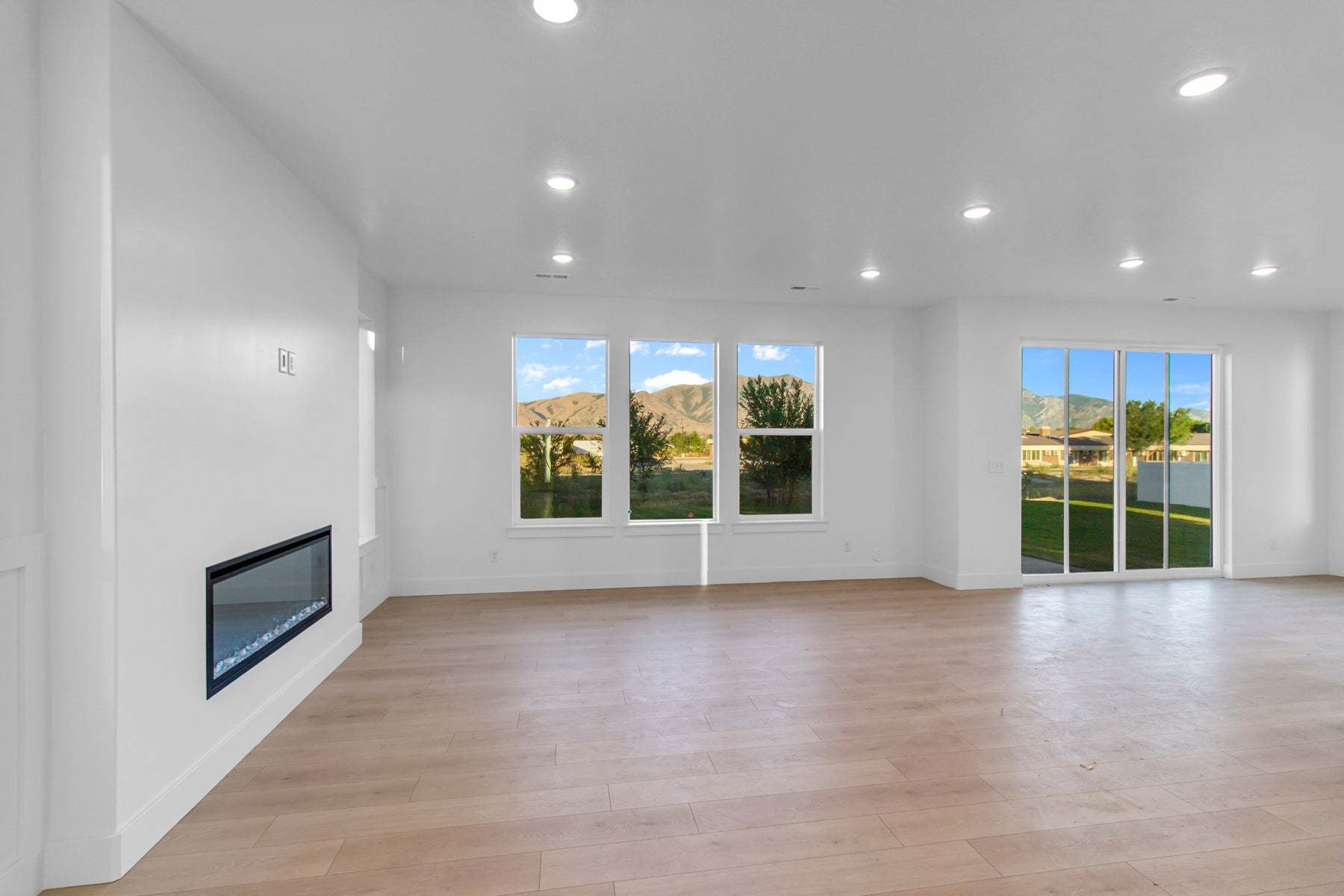 *Finished home photos are representational images only. See sales agent for details.