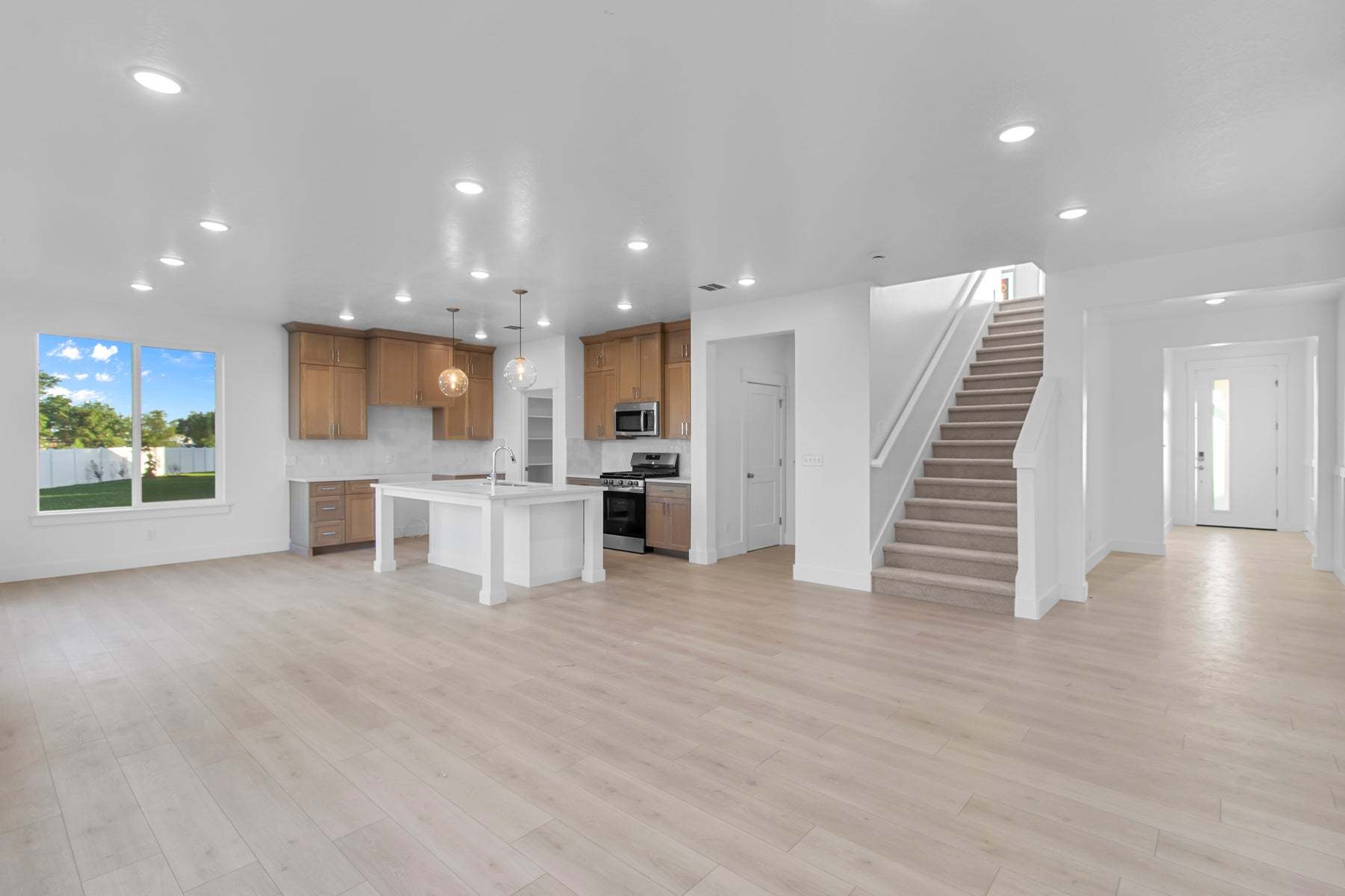 *Finished home photos are representational images only. See sales agent for details.