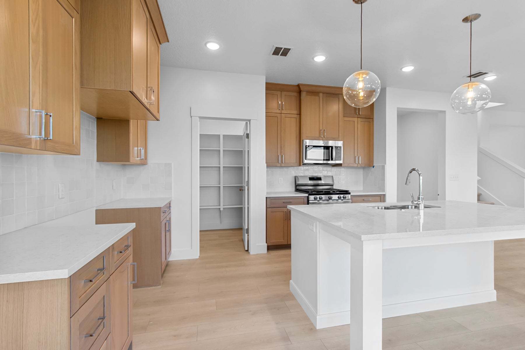 *Finished home photos are representational images only. See sales agent for details.