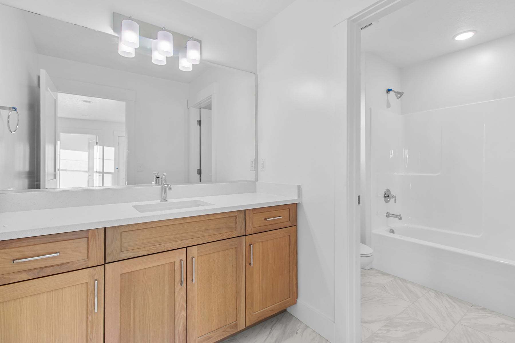 *Finished home photos are representational images only. See sales agent for details.