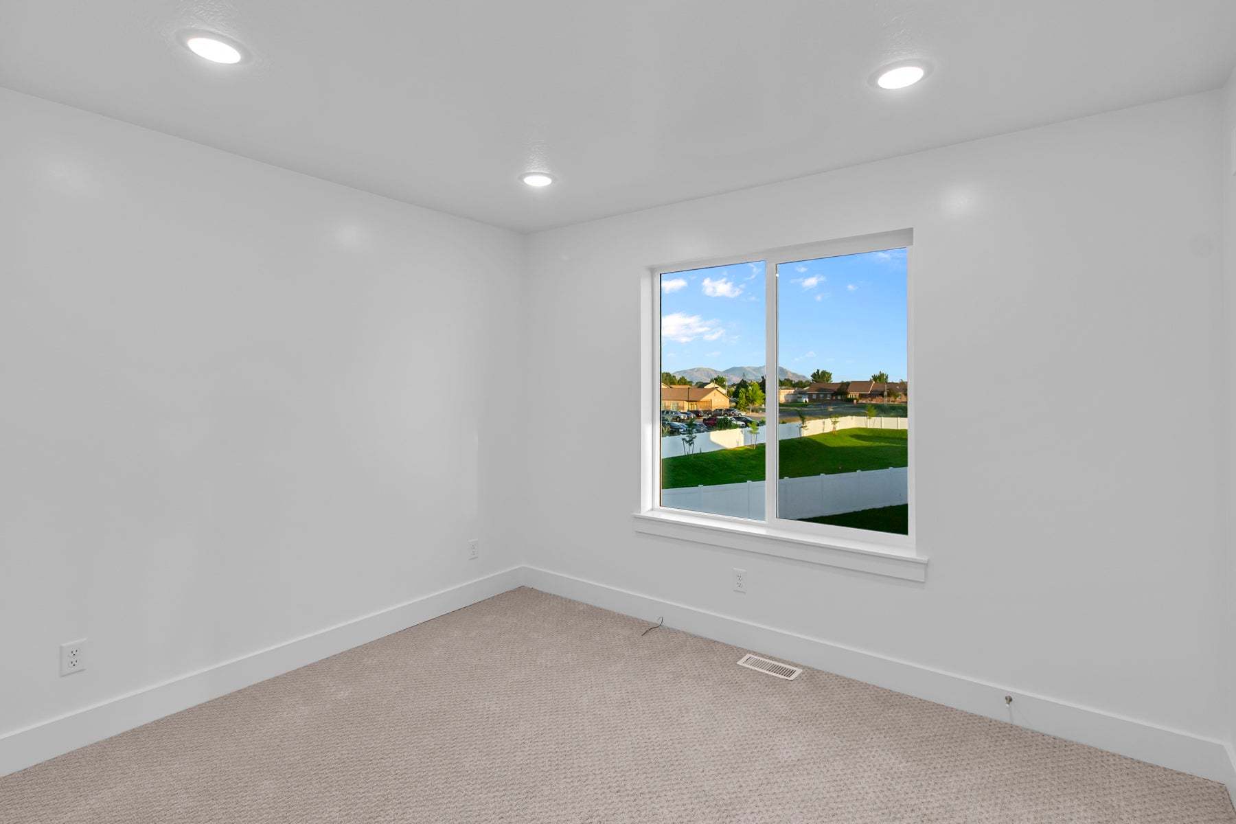 *Finished home photos are representational images only. See sales agent for details.