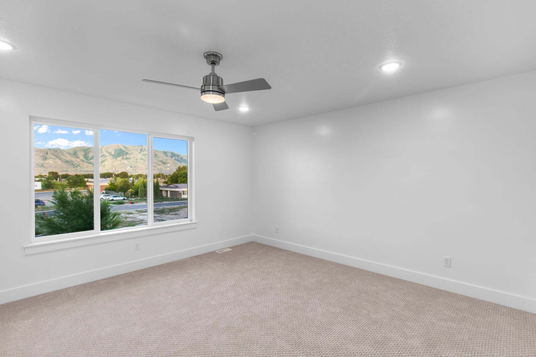 *Finished home photos are representational images only. See sales agent for details.