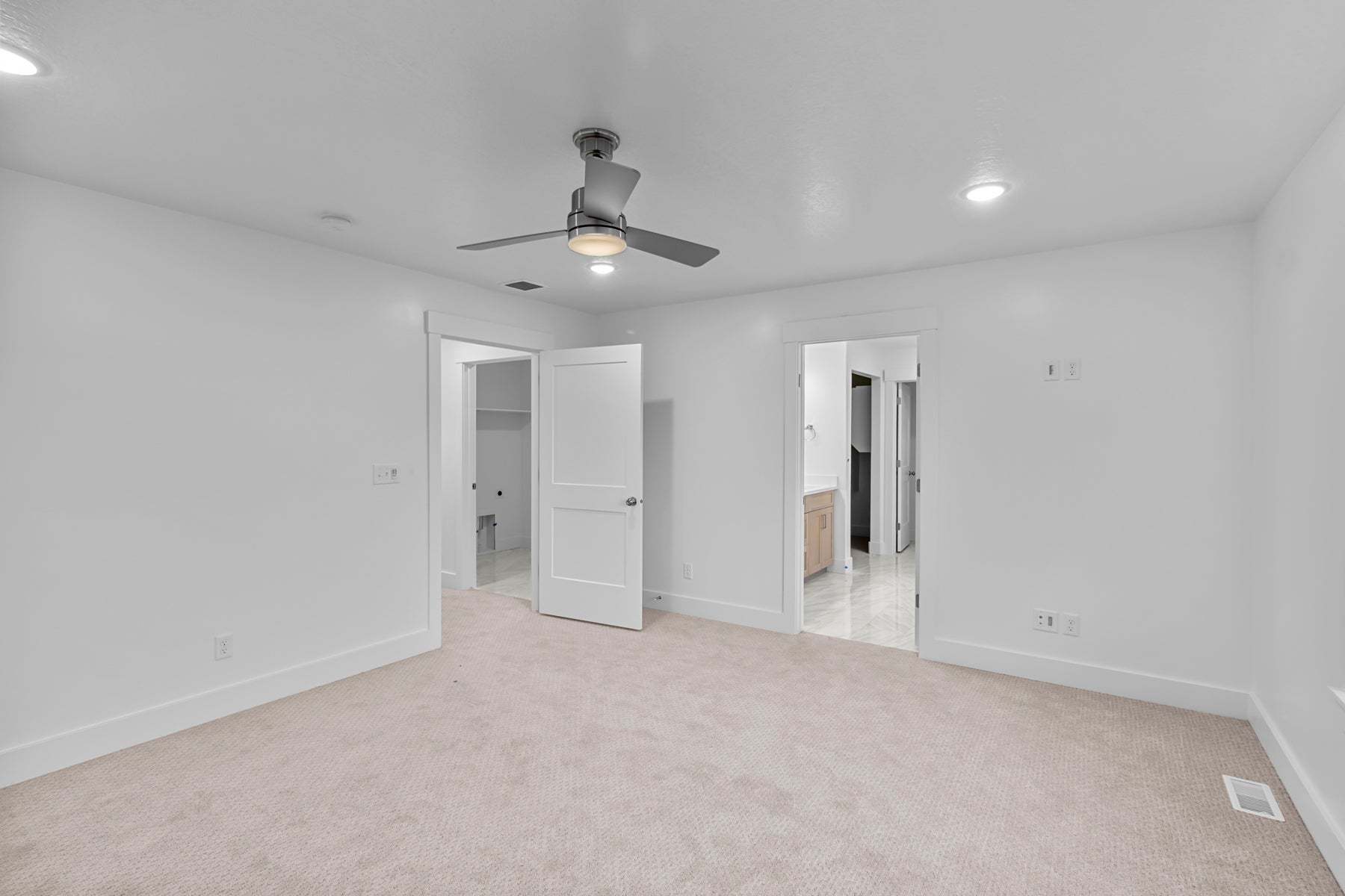 *Finished home photos are representational images only. See sales agent for details.