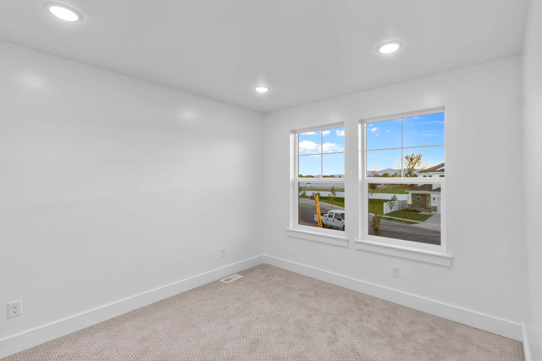 *Finished home photos are representational images only. See sales agent for details.