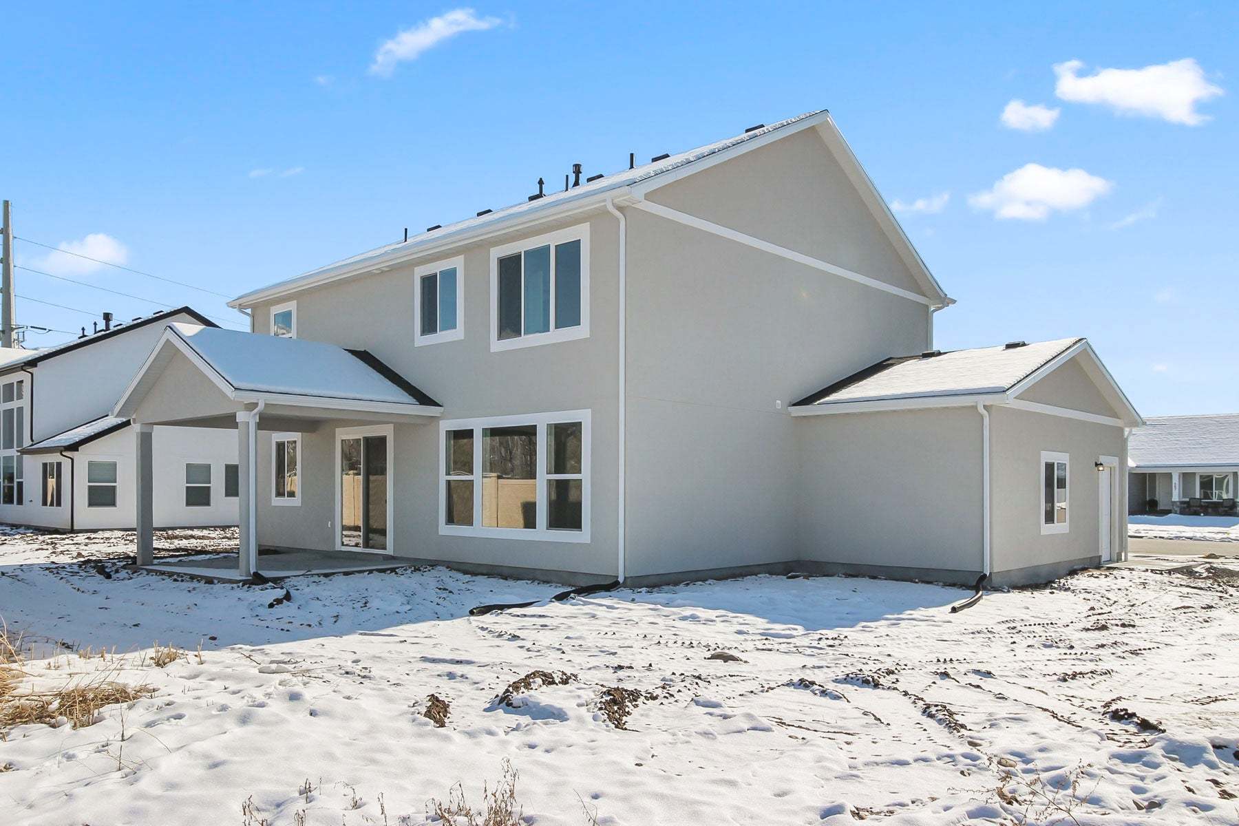 *Finished home photos are representational images only. See sales agent for details.