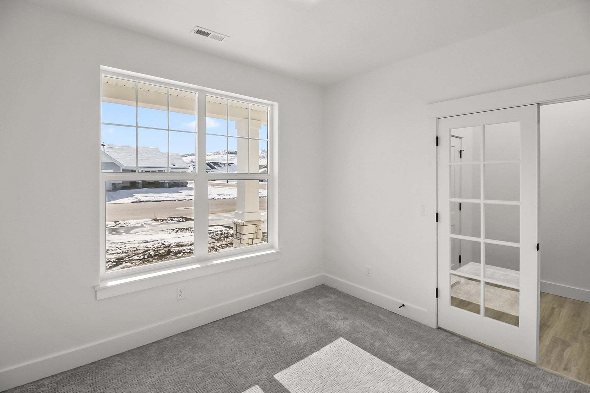*Finished home photos are representational images only. See sales agent for details.